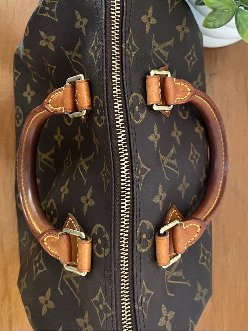 Authentic Louis Vuitton Speedy 25 - Picture 7 of 13